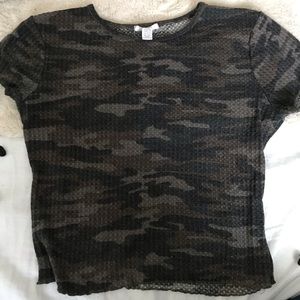 Camo Tillys cropped lettuce design